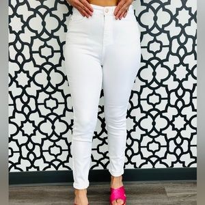 NWT - Judy Blue White Denim High Waisted Skinny Jeans Womans Size 0